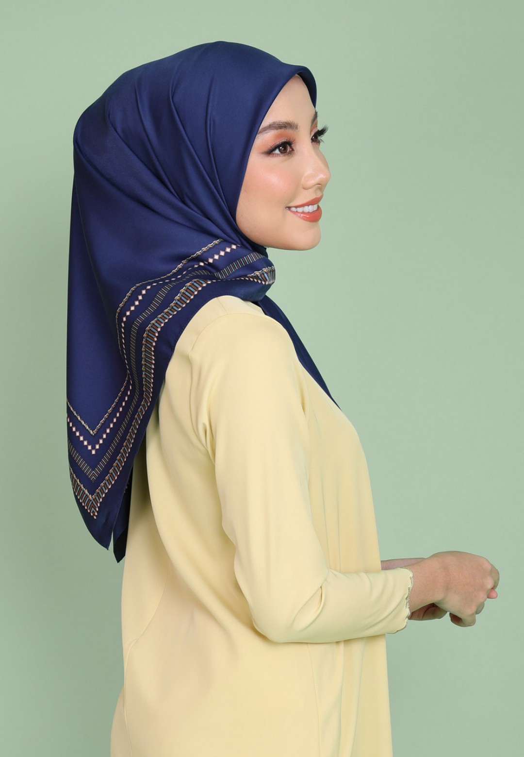 SQ HAZEL TWIST TWILL PTD 190