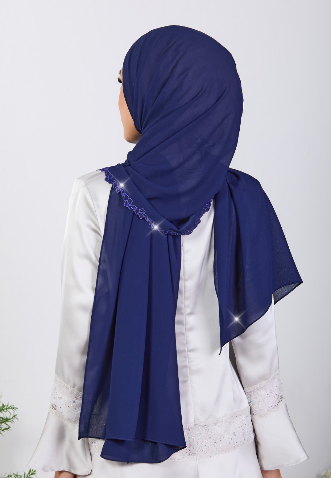 SHAWL INNARAH EMBROIDERY DIAMOND