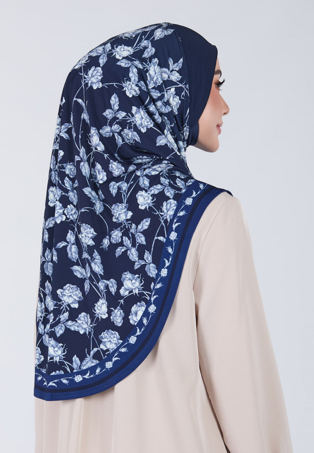 TIARA NISREEN STD S/A