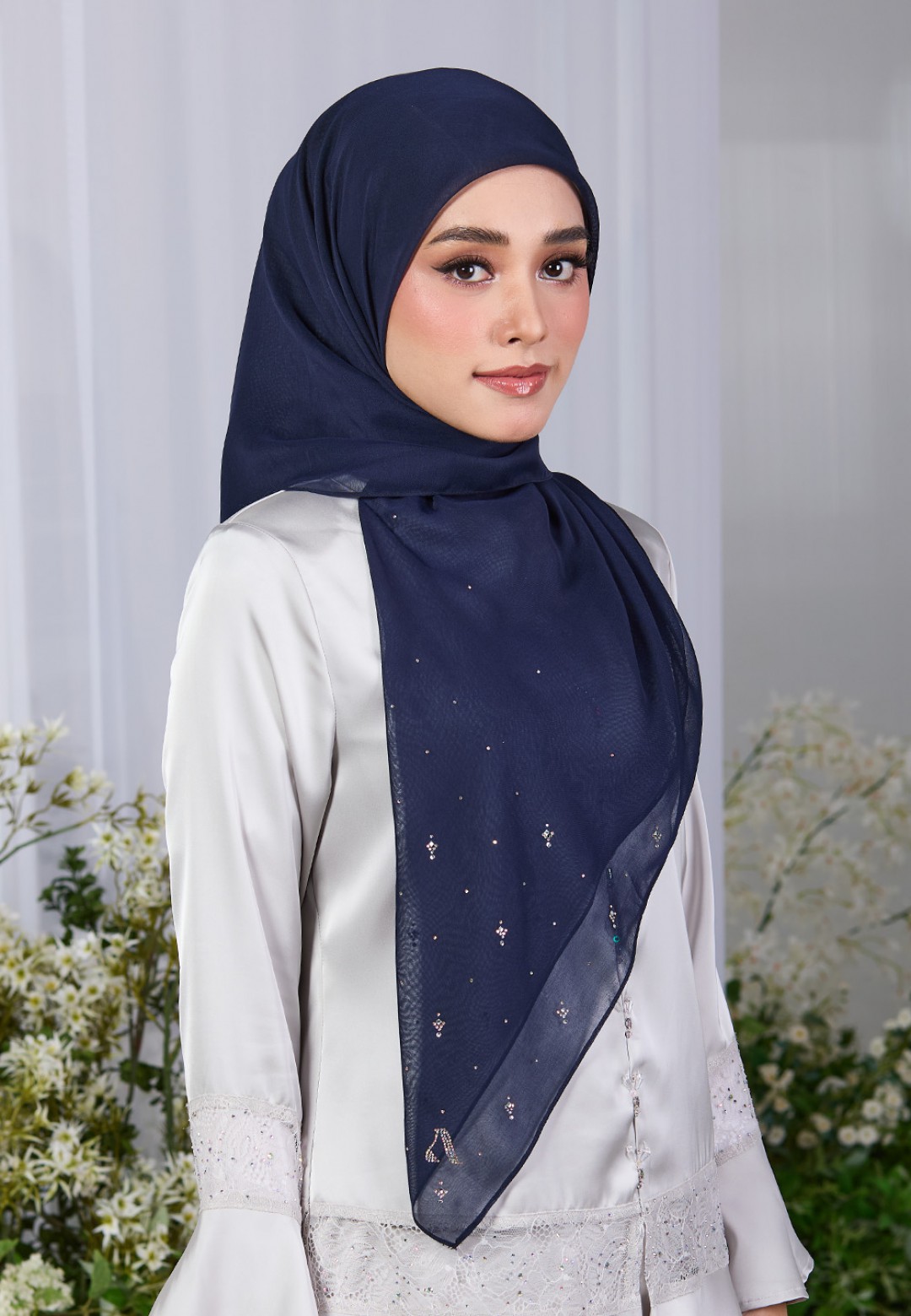 SQ FLUERESCIA VOILE PLAIN DIAMOND