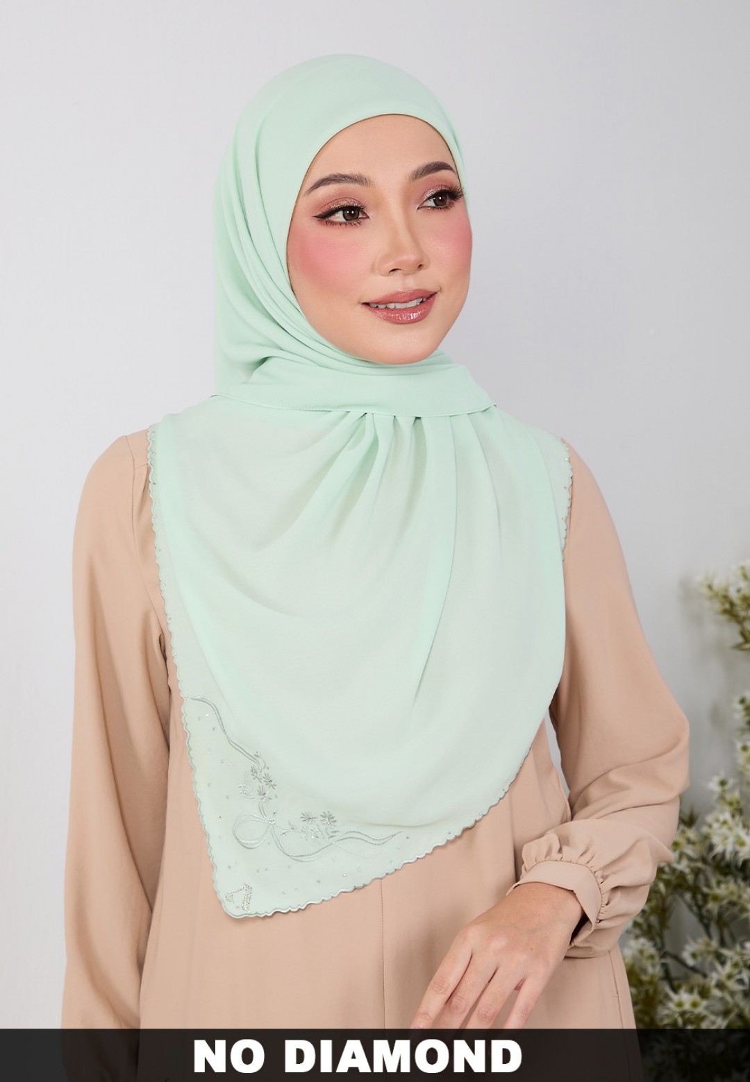 SQ FLUERITH PLAIN EMBROIDERY