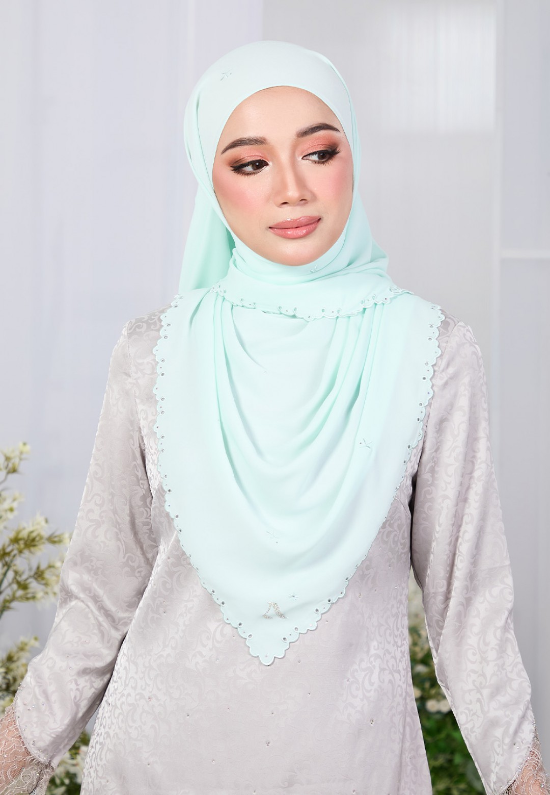 SHAWL ZARRA PLAIN EMBROIDERY