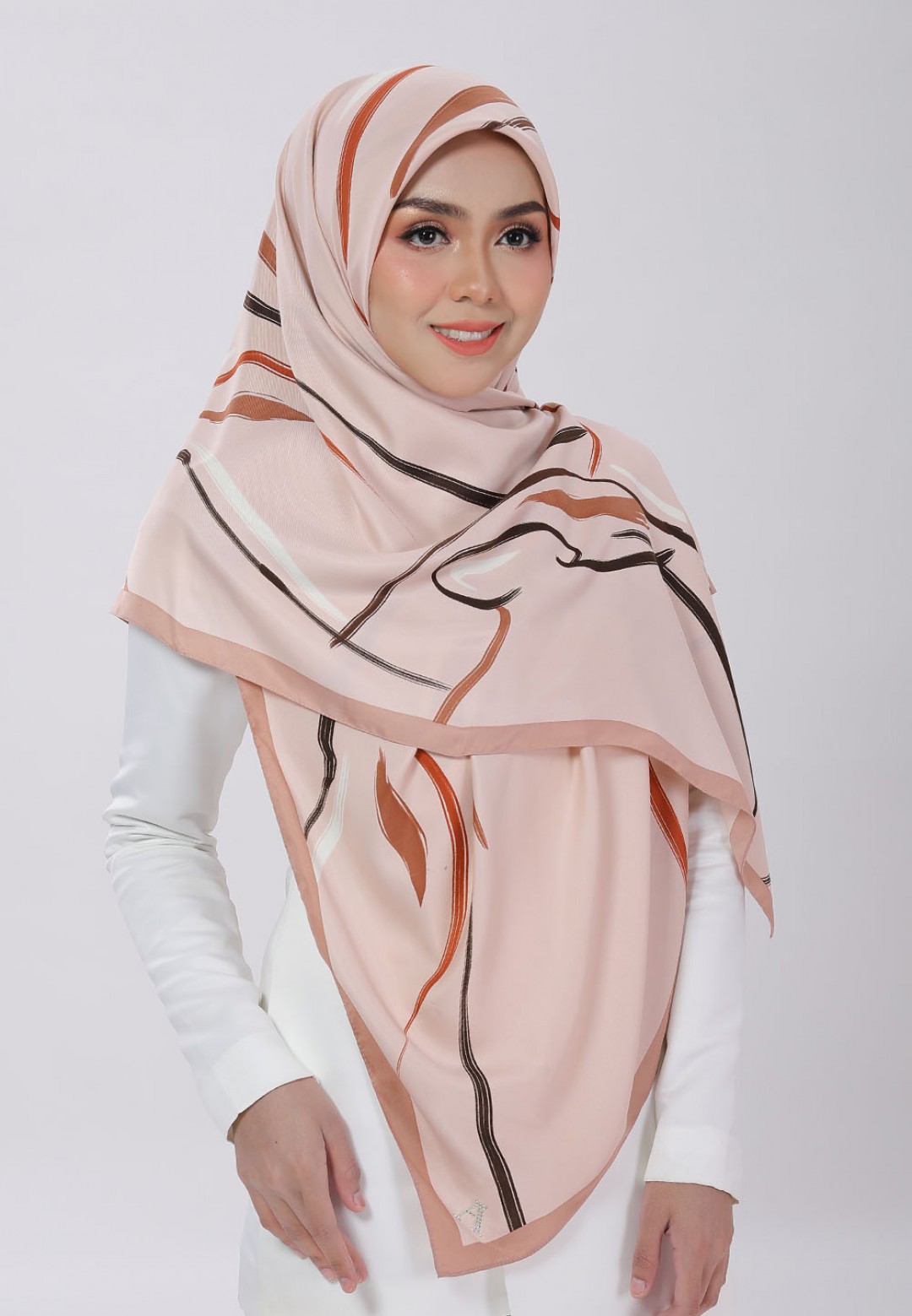 SQ BEIGE SENORITA PTD 199