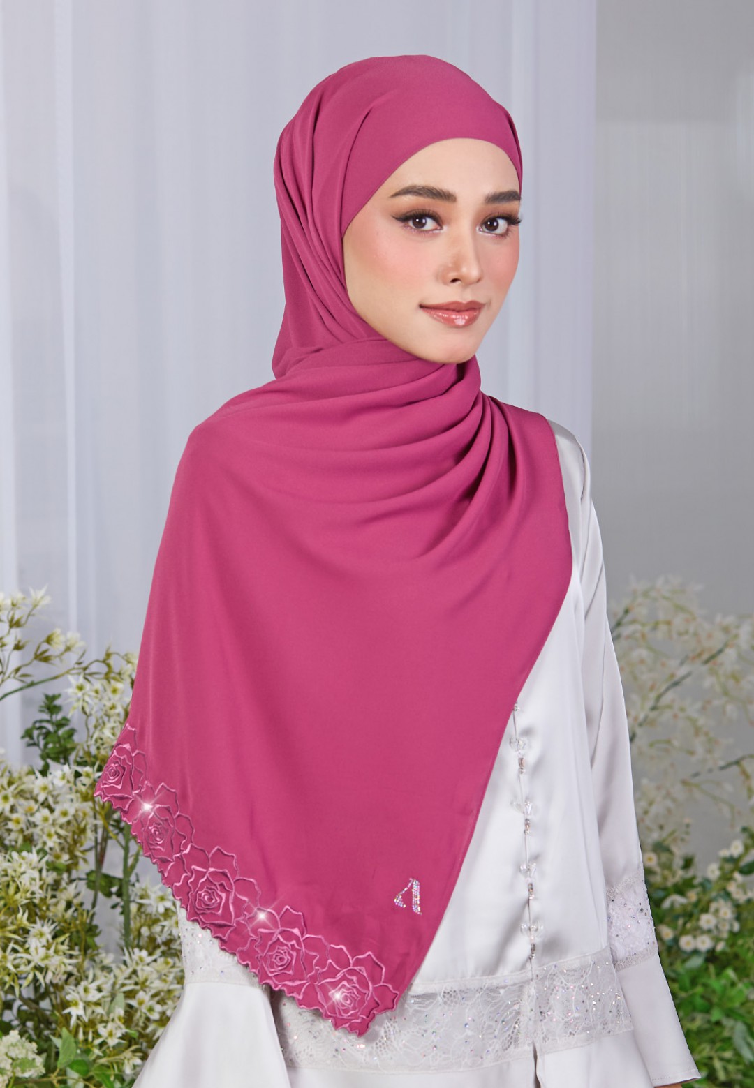 SHAWL ROSELITH PLAIN EMBROIDERY DIAMOND