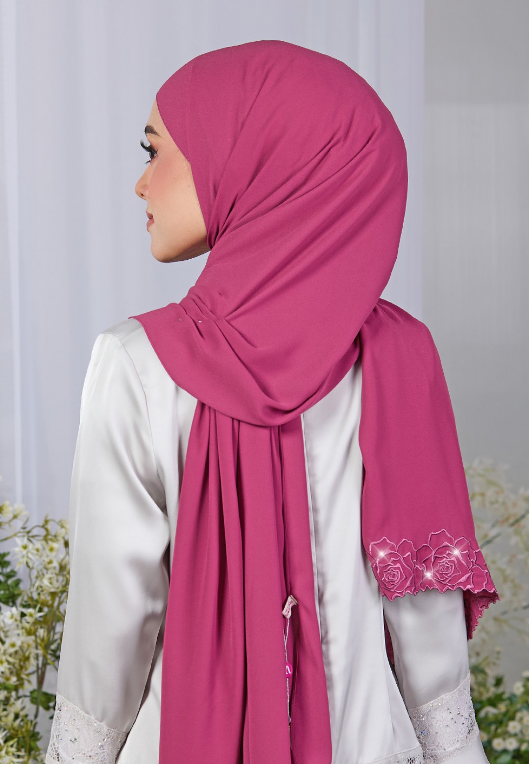 SHAWL ROSELITH PLAIN EMBROIDERY DIAMOND