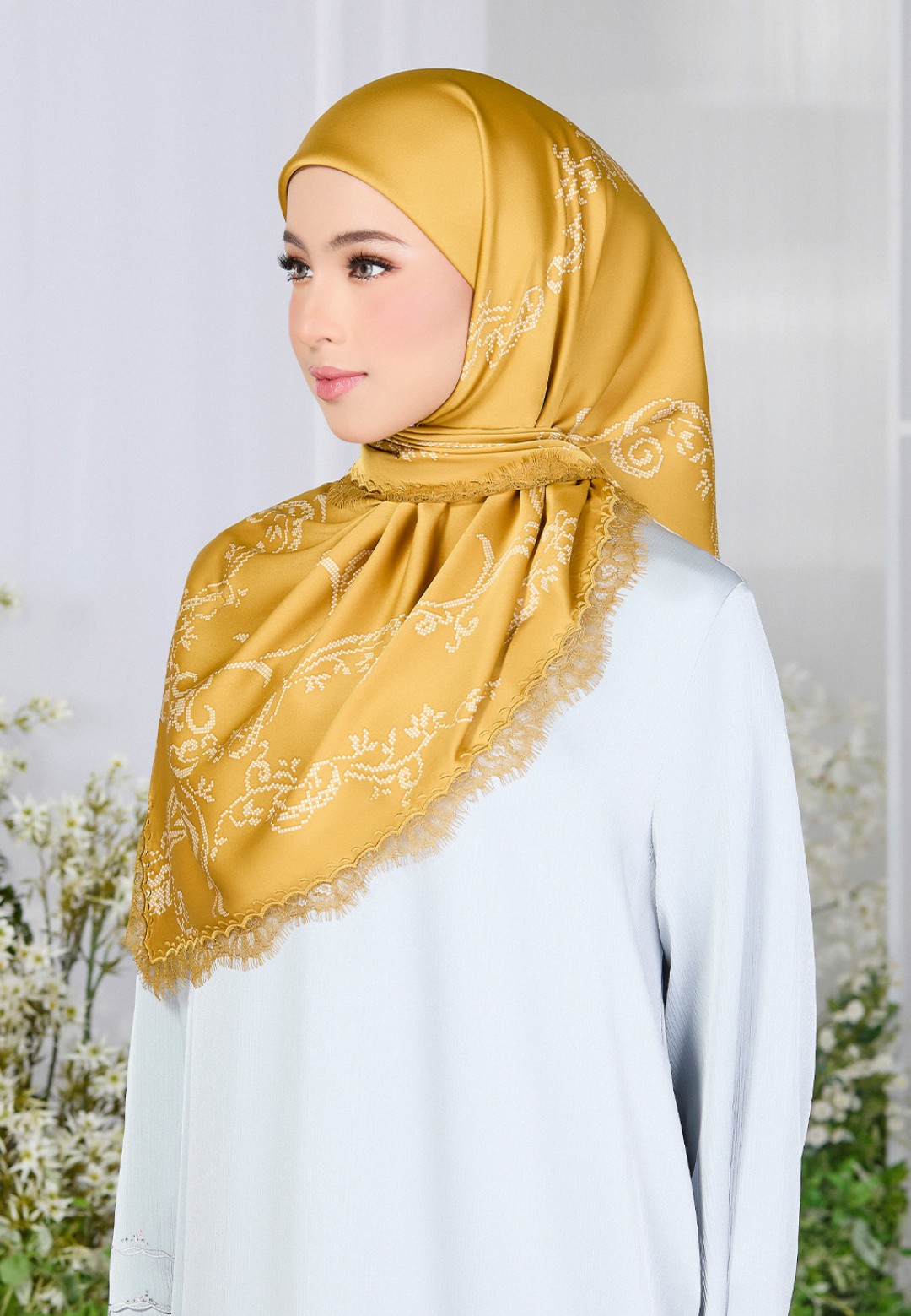 SQ ADELLA PRINTED WITH LACE