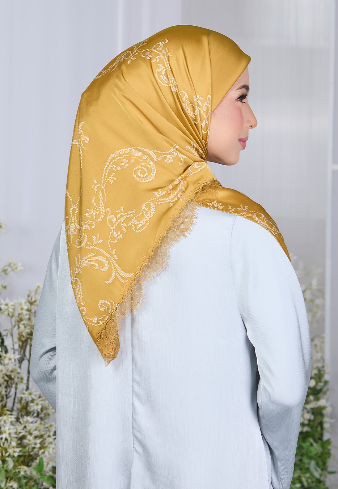 SQ ADELLA PRINTED WITH LACE