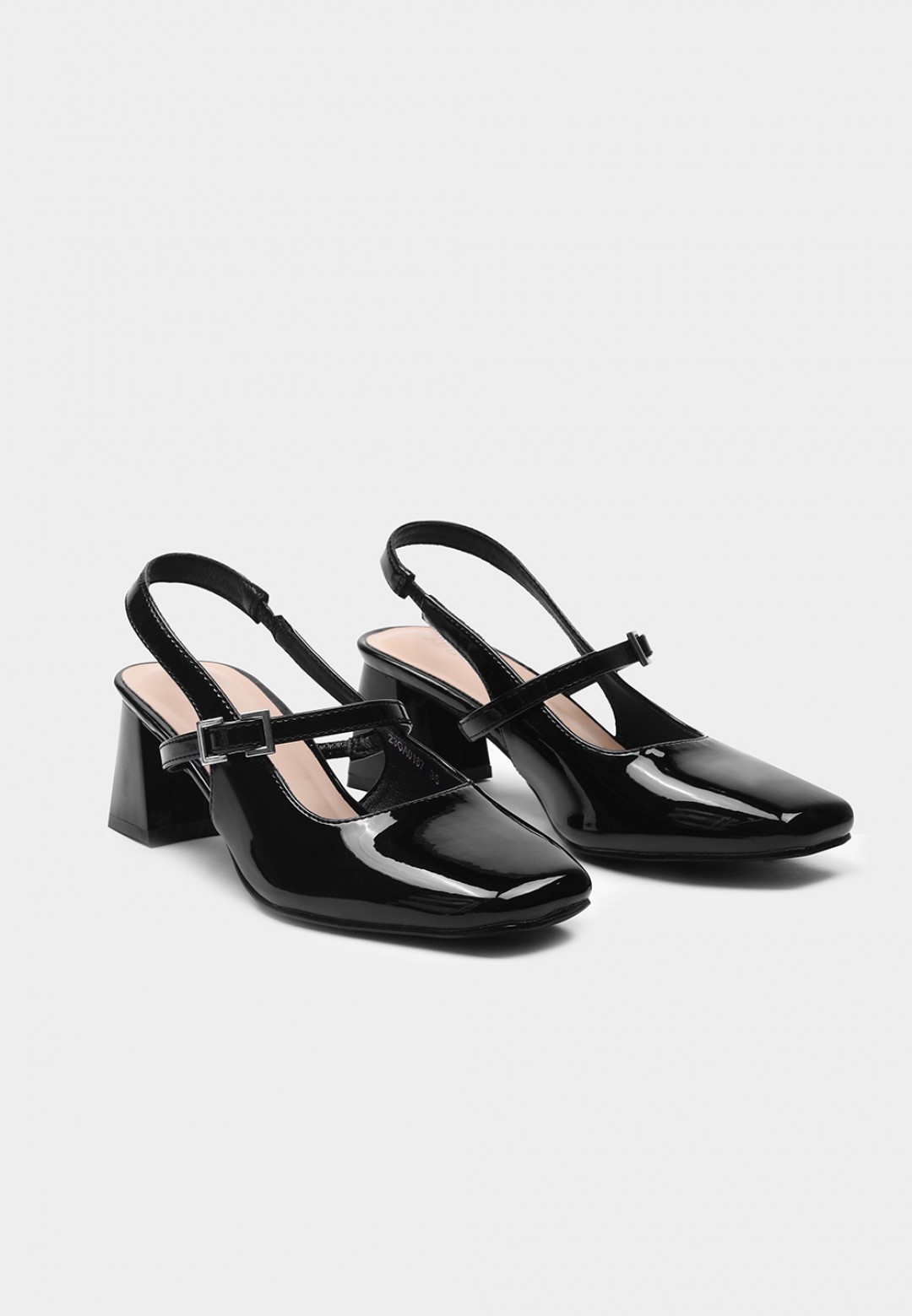 MARY JANE PUMPS