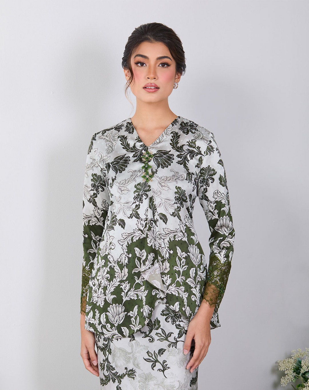 NAURA BAJU KURUNG