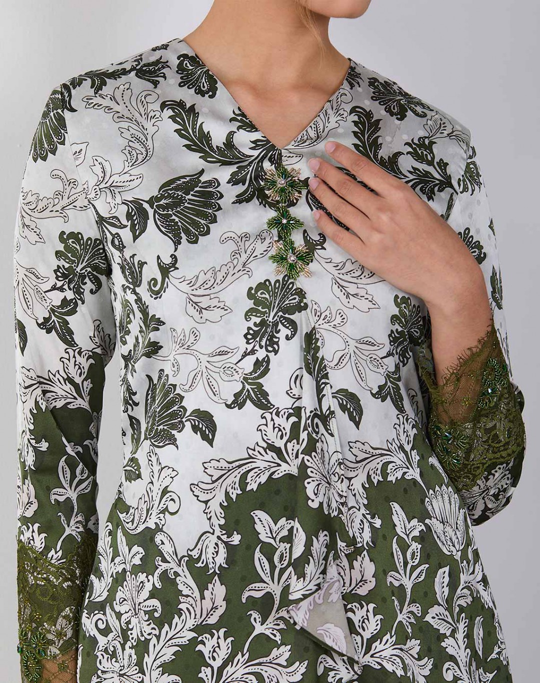NAURA BAJU KURUNG
