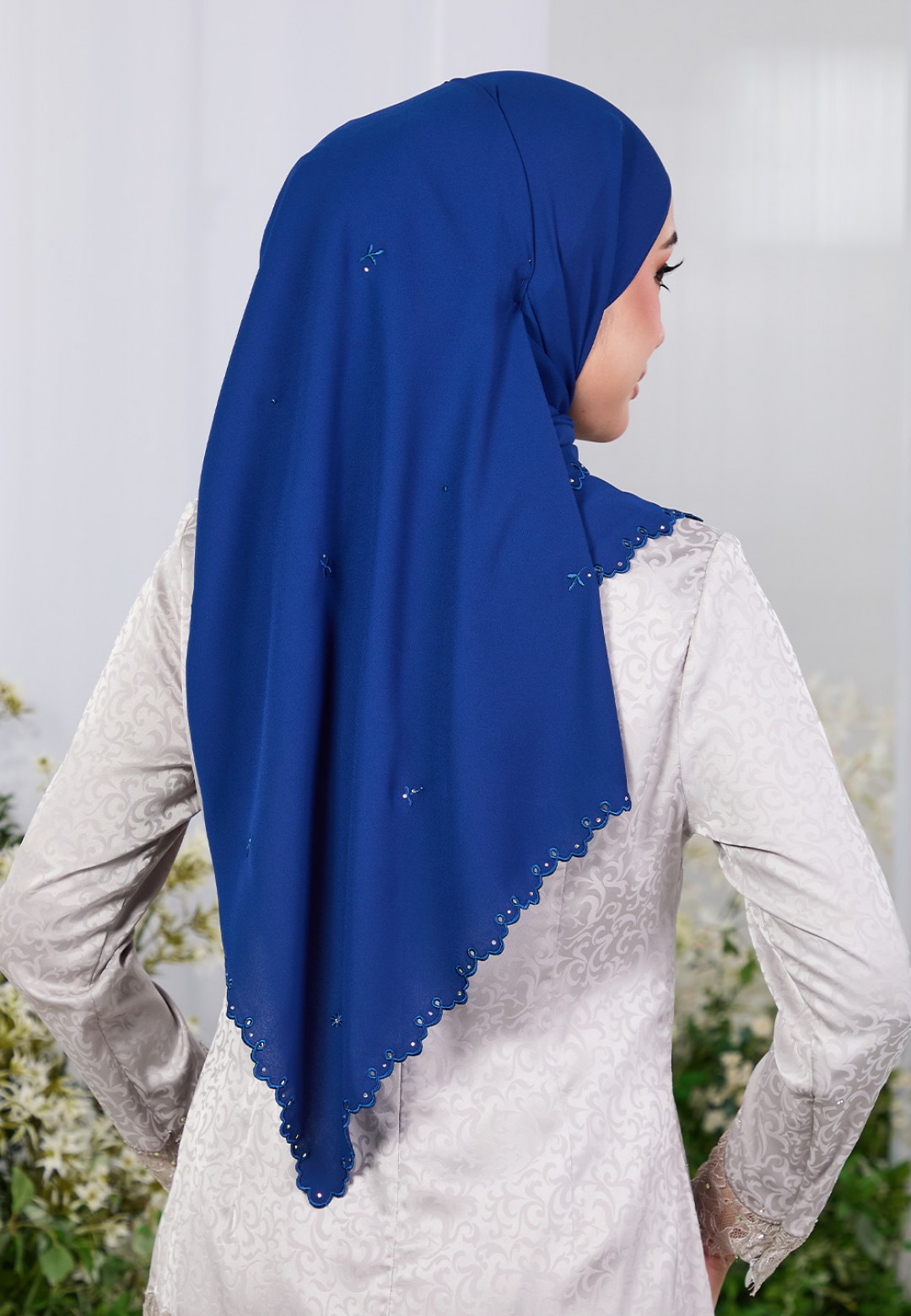 SHAWL ZARRA PLAIN EMBROIDERY