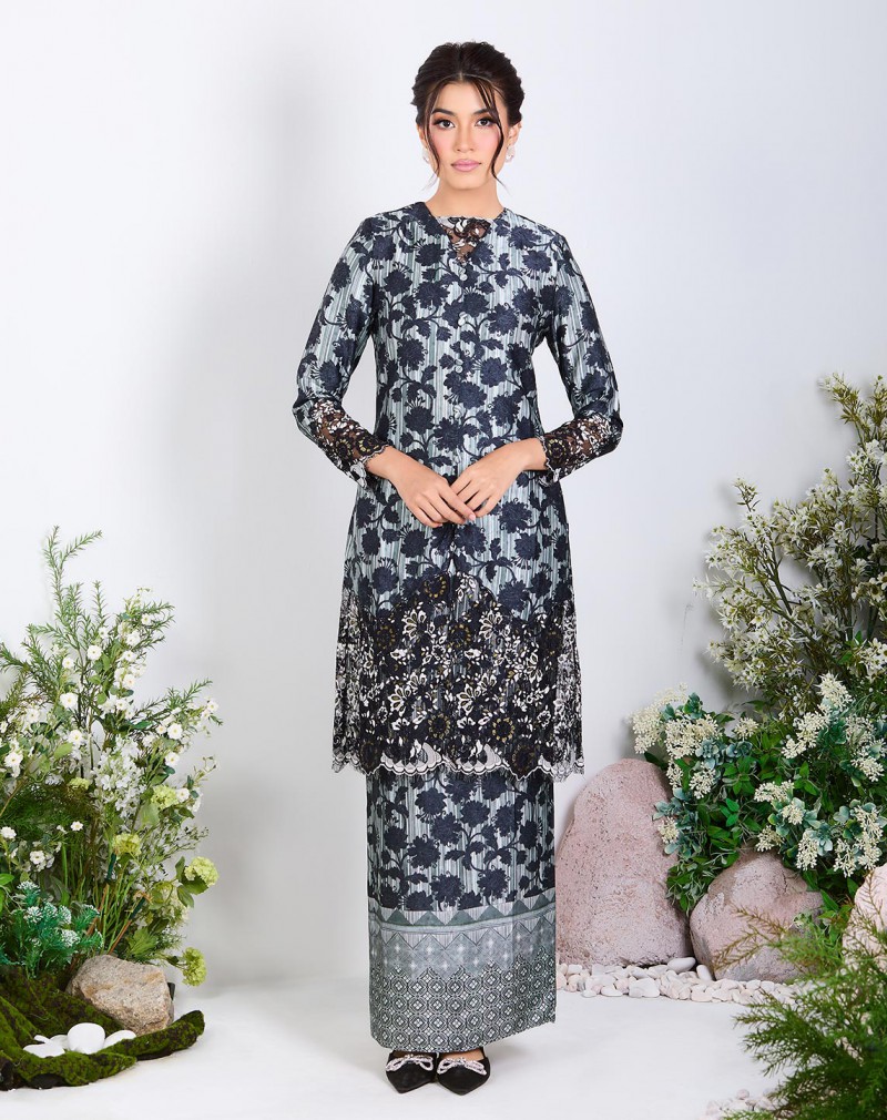 NISRINA BAJU KURUNG