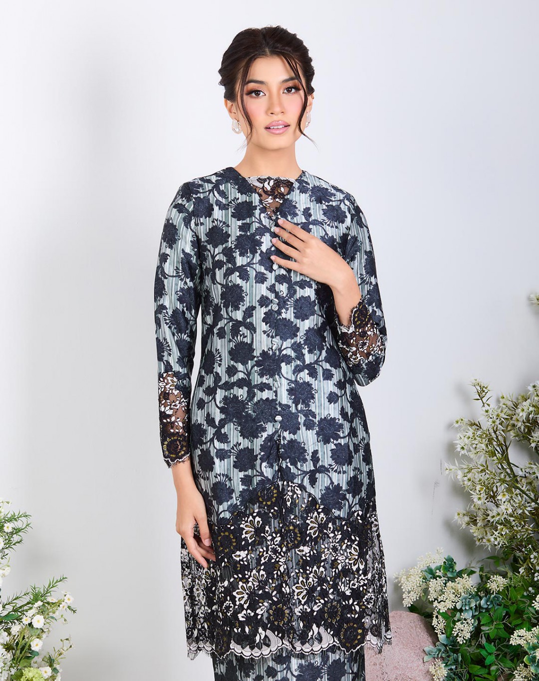 NISRINA BAJU KURUNG