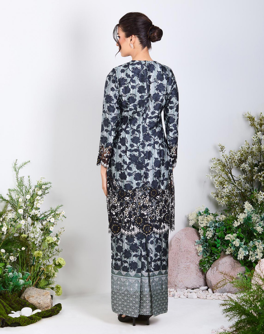 NISRINA BAJU KURUNG