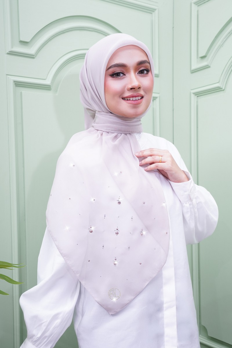 SQ QASEH VOILE PLAIN DIAMOND