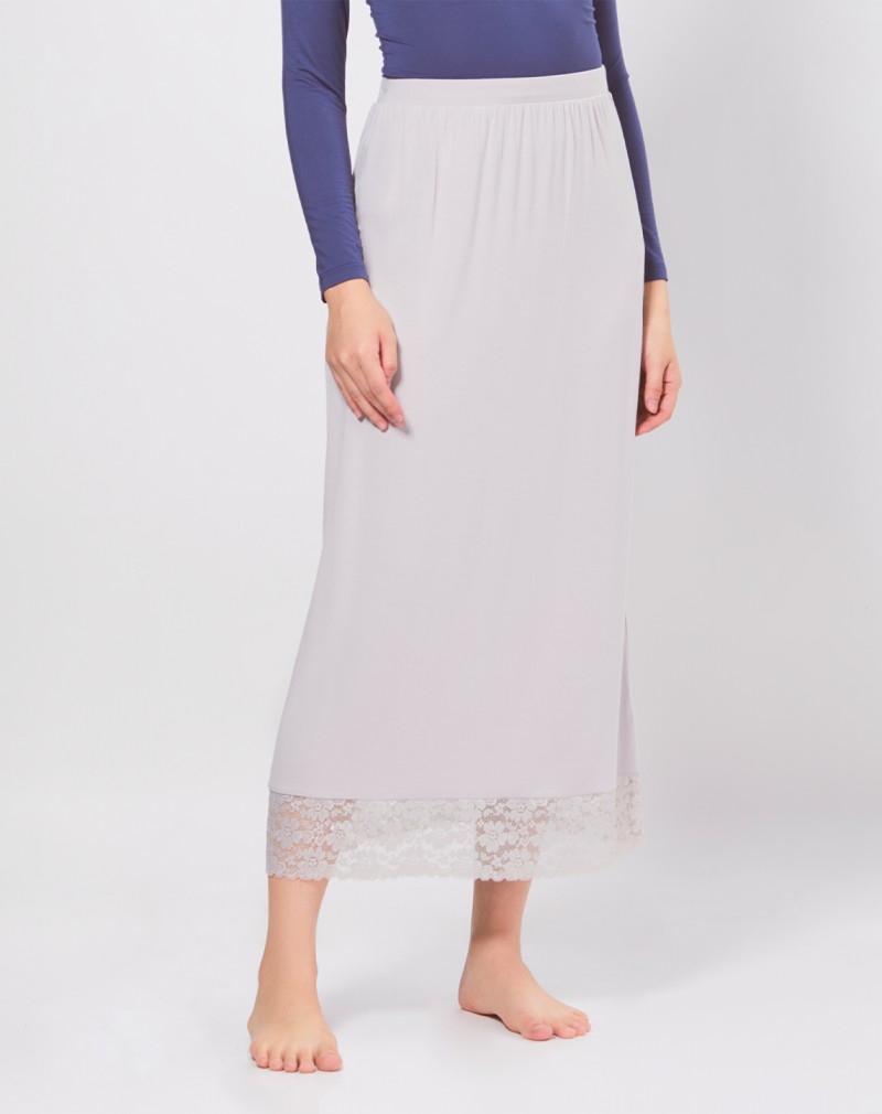 NYLA SKIRT (LACE BORDER)