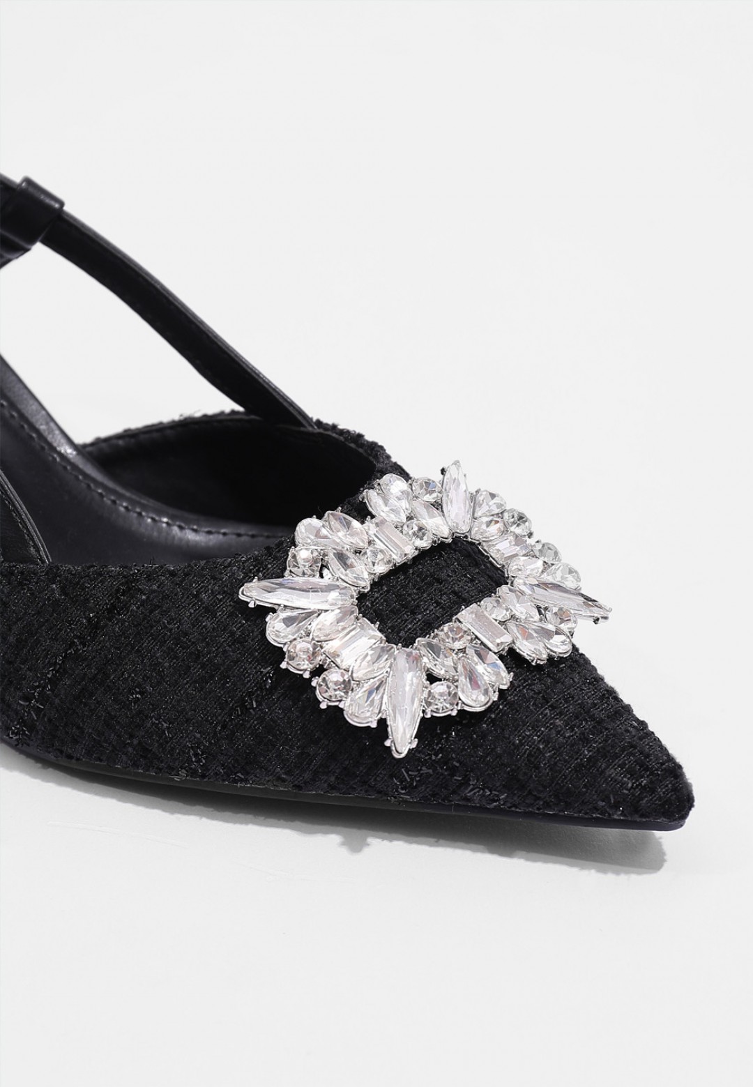 NISA PUMPS