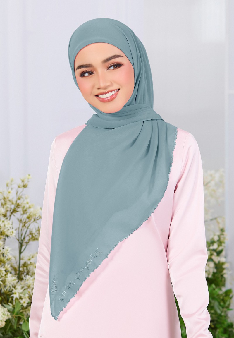 SQ FROSTED LILY VOILE EMBROIDERY DIAMOND