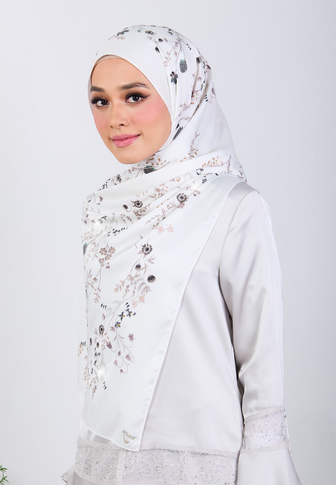 SHAWL BLOSSOM CASCADE PRINTED DIAMOND