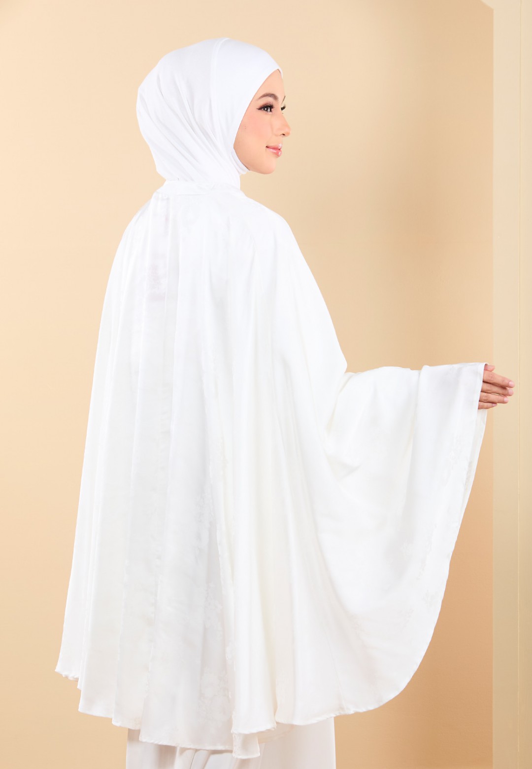 DAFINA TRAVEL PRAYERCAPE SET