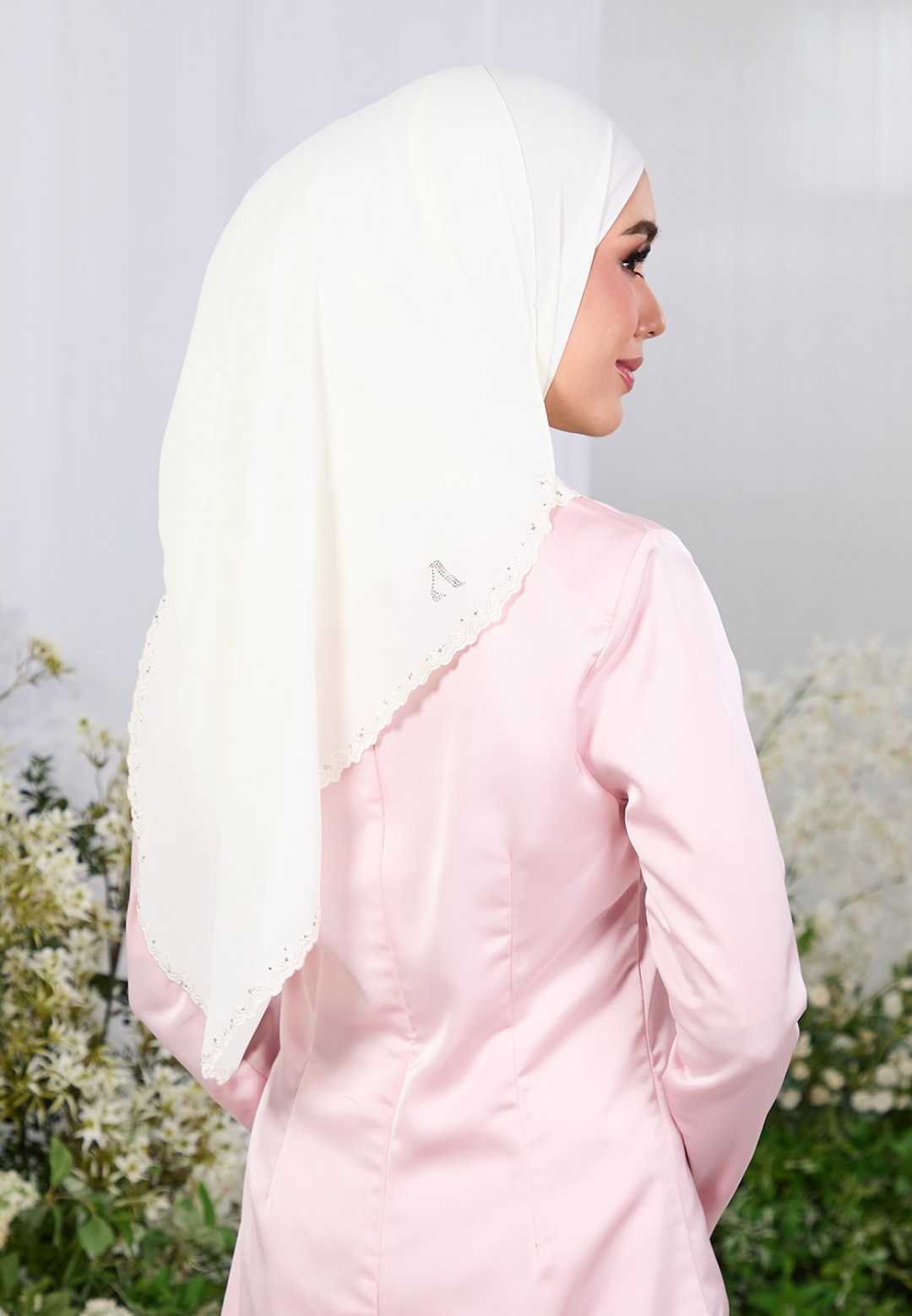 INSTANT ALISSA SEMI PLAIN EMBROIDERY