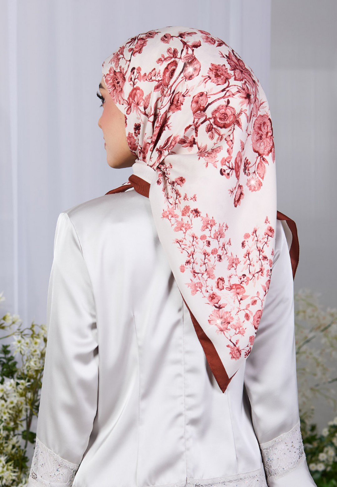 SQ SAMIRA TWILL PRINTED DIAMOND