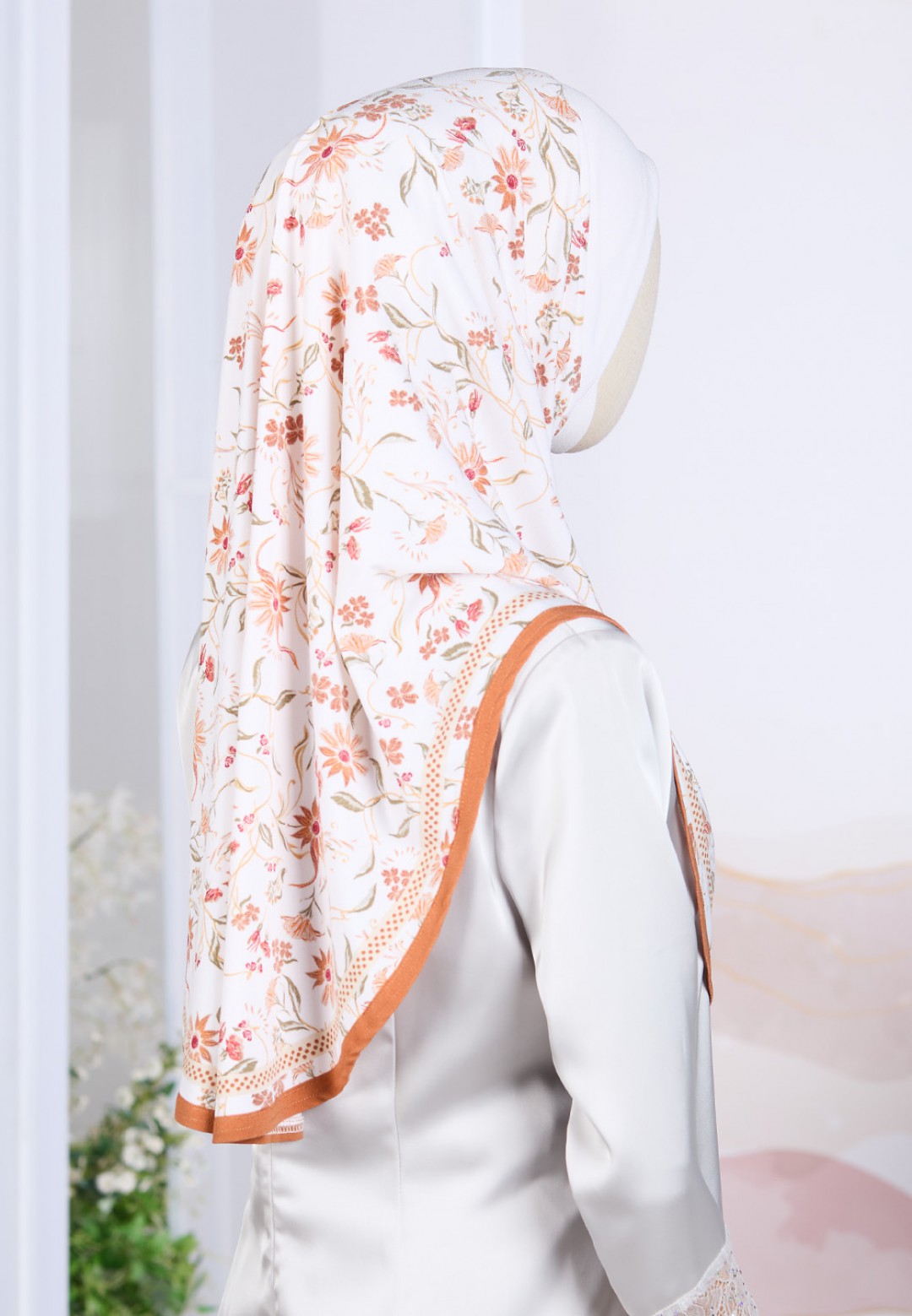 TIARA SAFIRA STD S/A