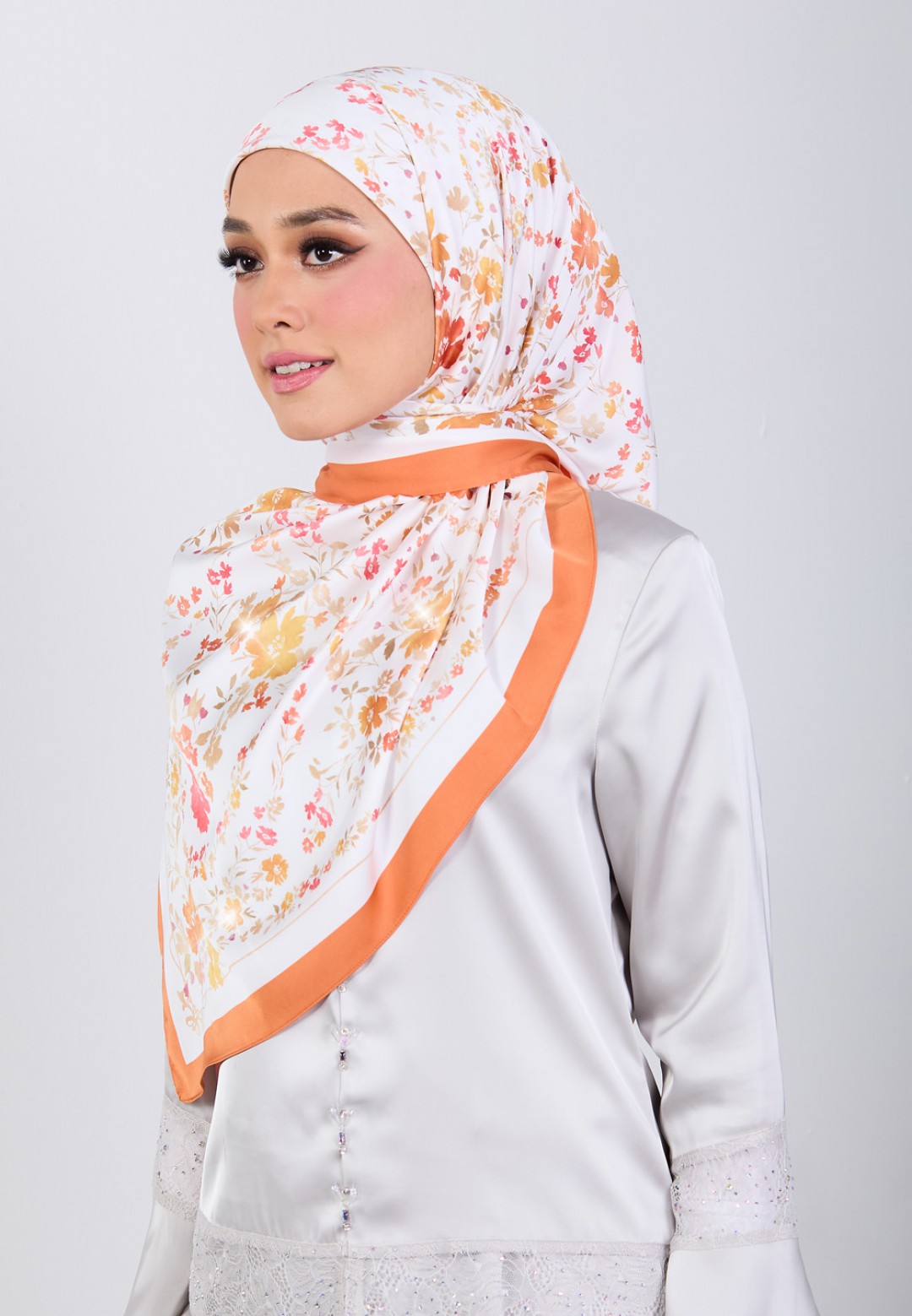 SQ PETITE PETALS PRINTED DIAMOND