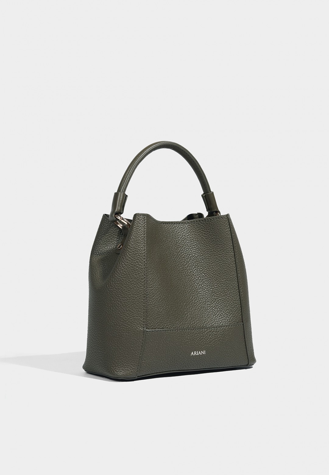 DAKOTA BUCKET BAG