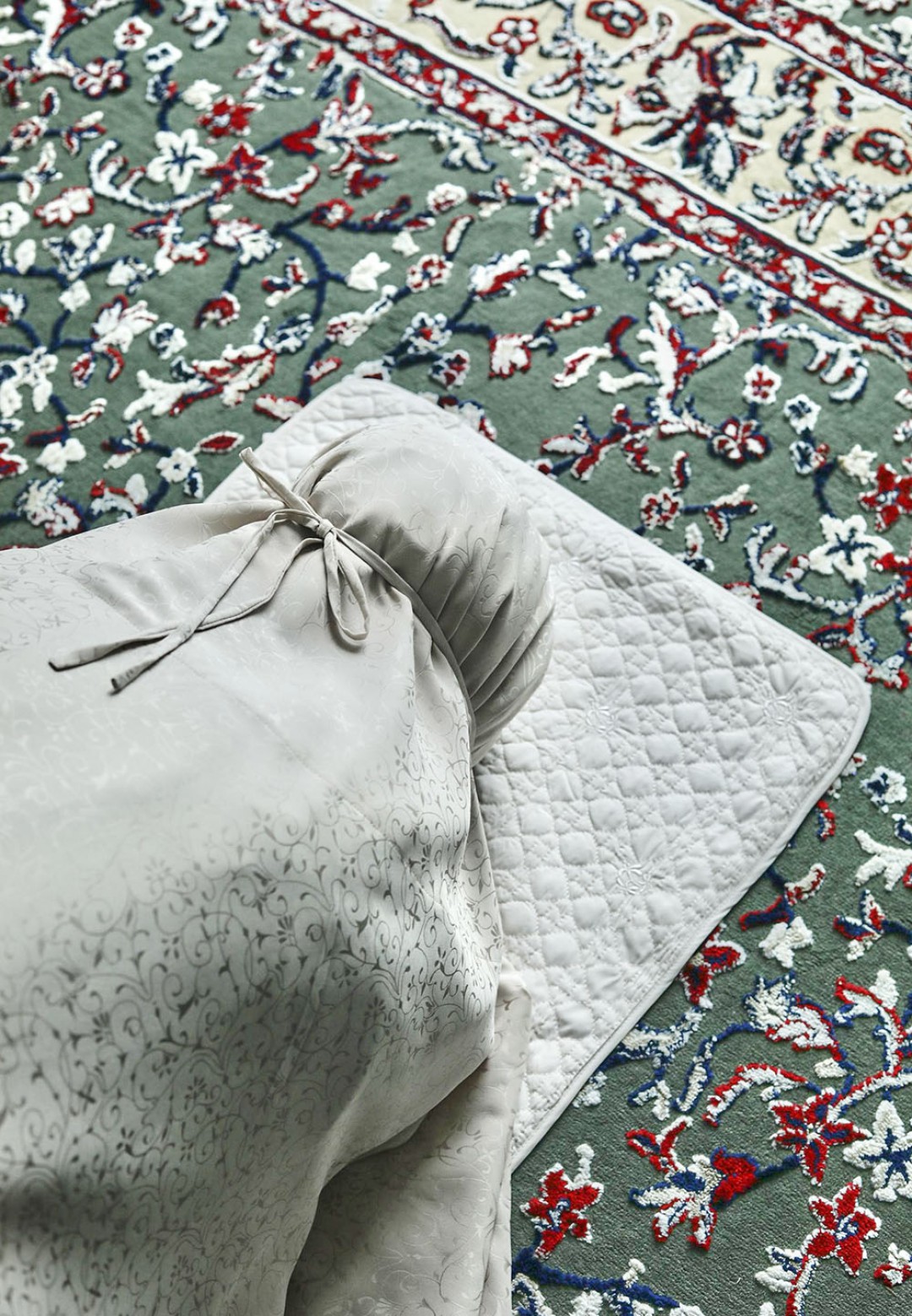 SAHAR MINI PRAYER MAT (MEDIUM)