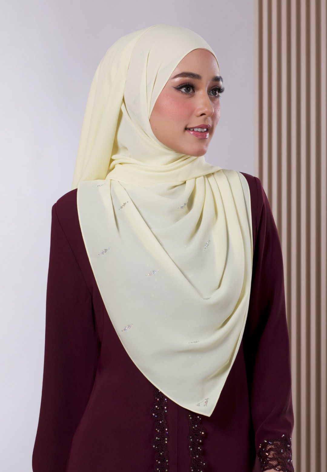 SHAWL WARDIYAH PLAIN DIAMOND 238