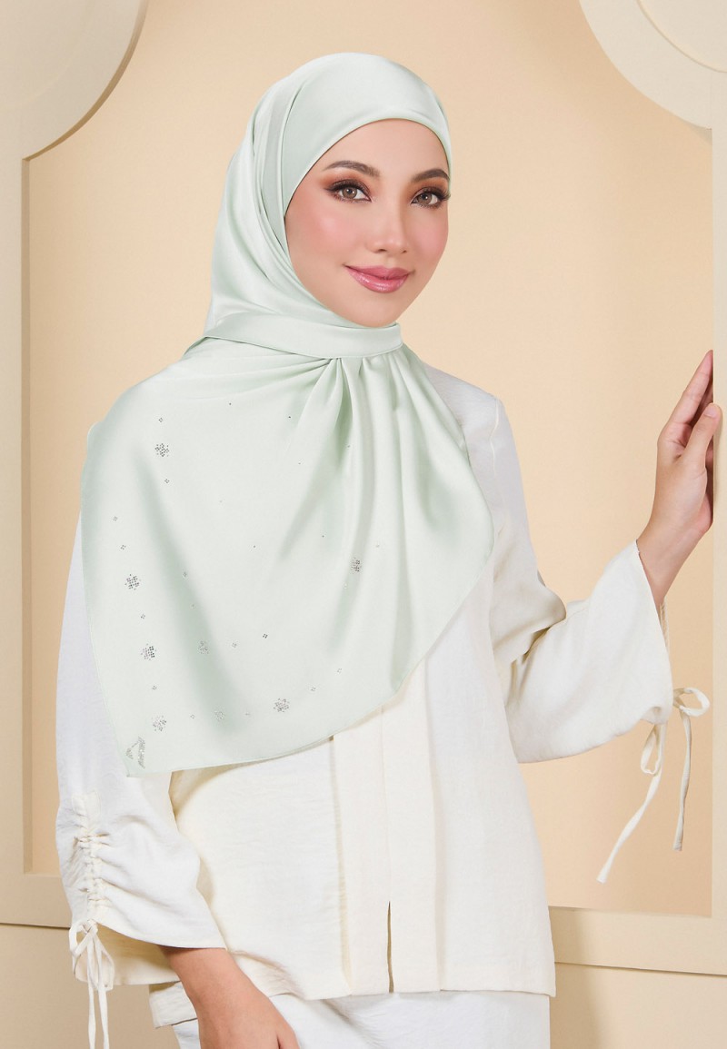 SQ GRACE FAYRA PLAIN DIAMOND