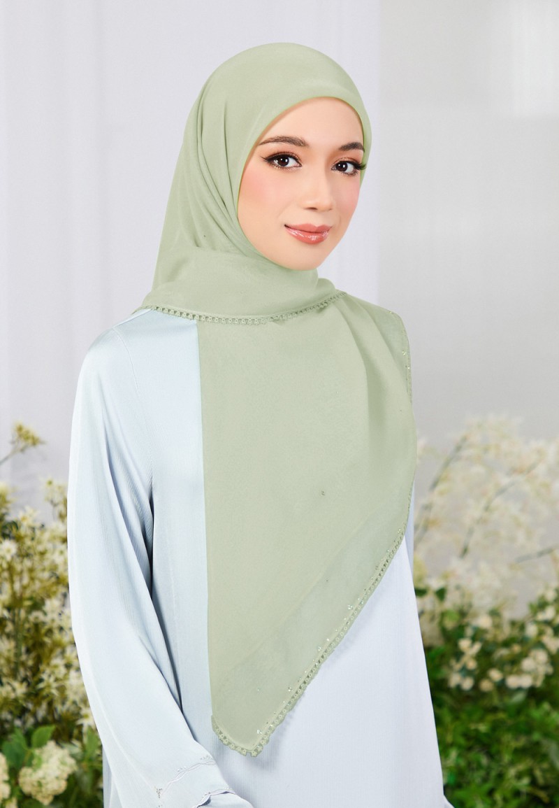SQ ELVA BLUME VOILE LACE DIAMOND