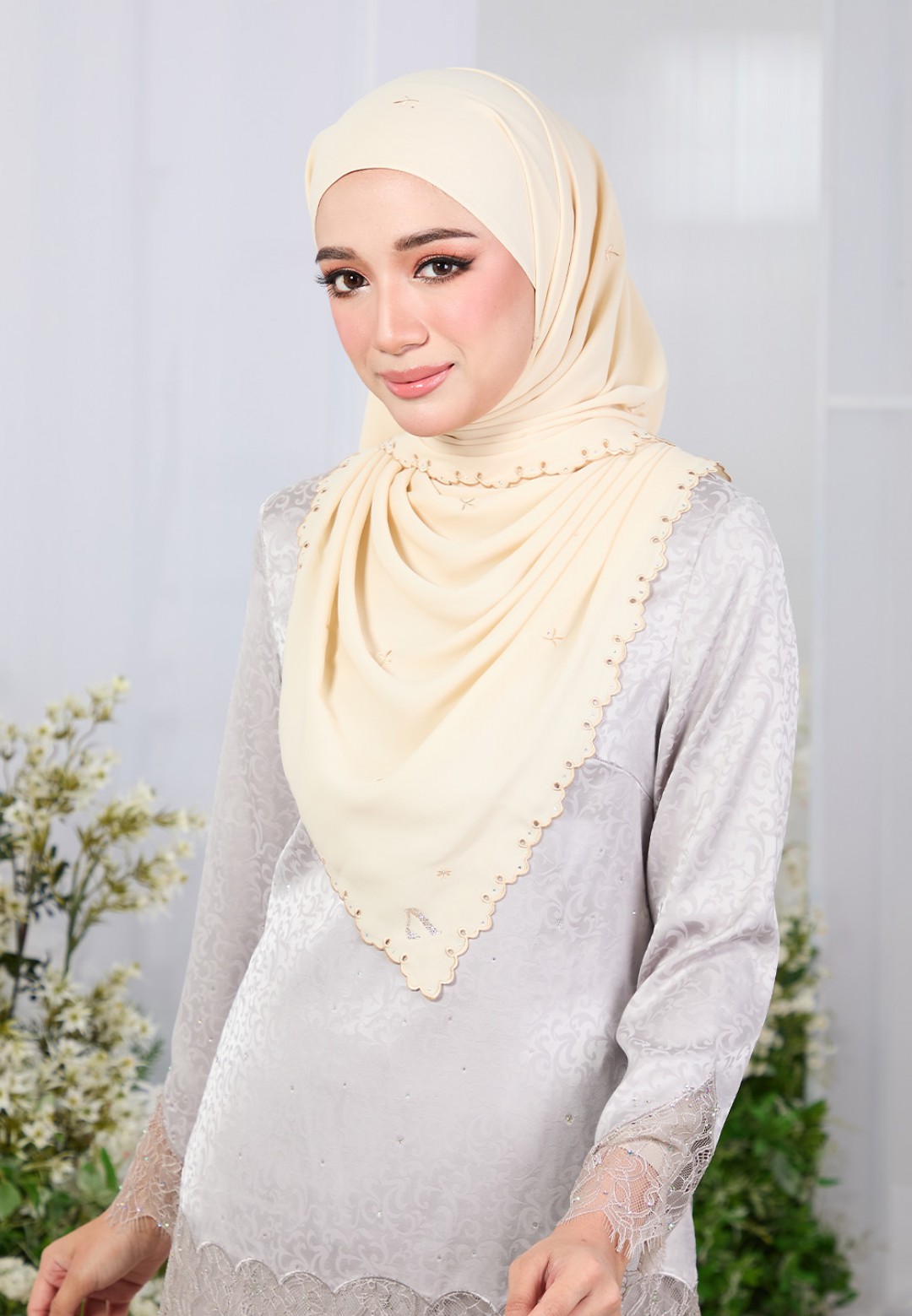 SHAWL ZARRA PLAIN EMBROIDERY