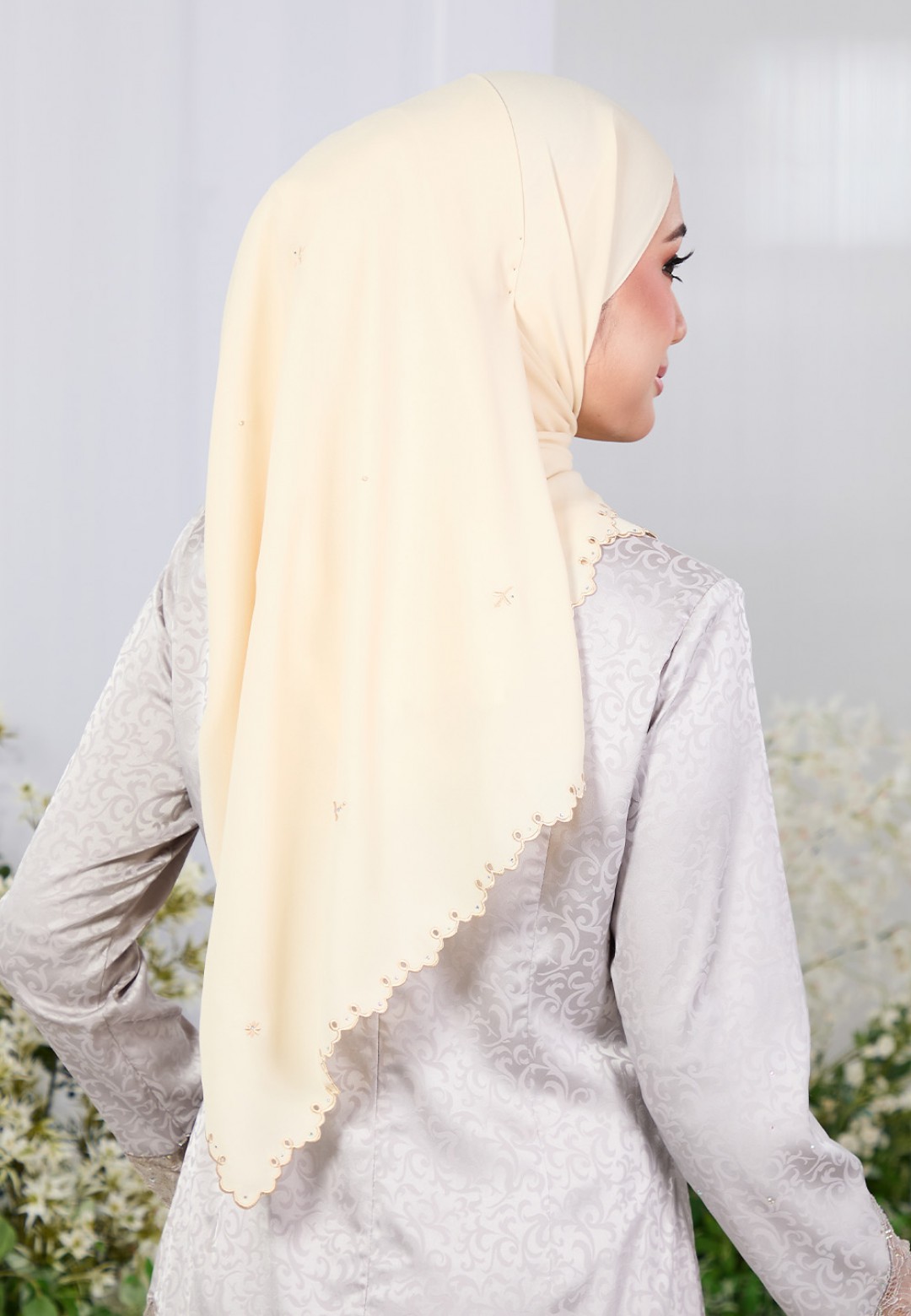 SHAWL ZARRA PLAIN EMBROIDERY