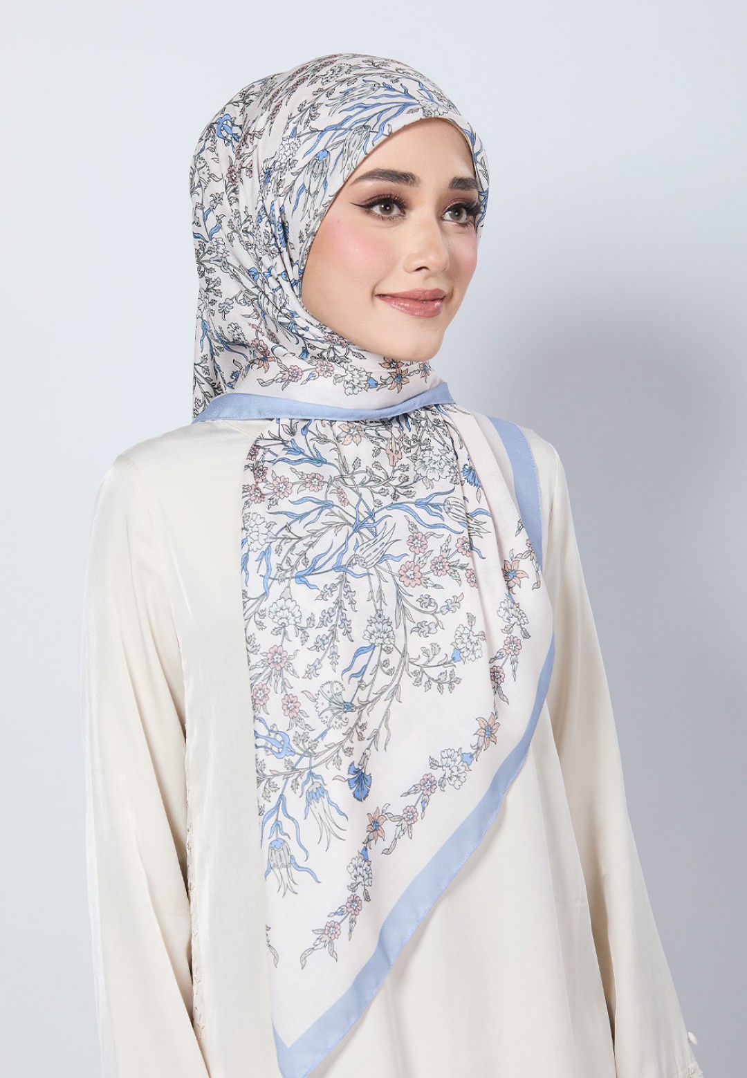 SQ AUBURN VOILE PRINTED