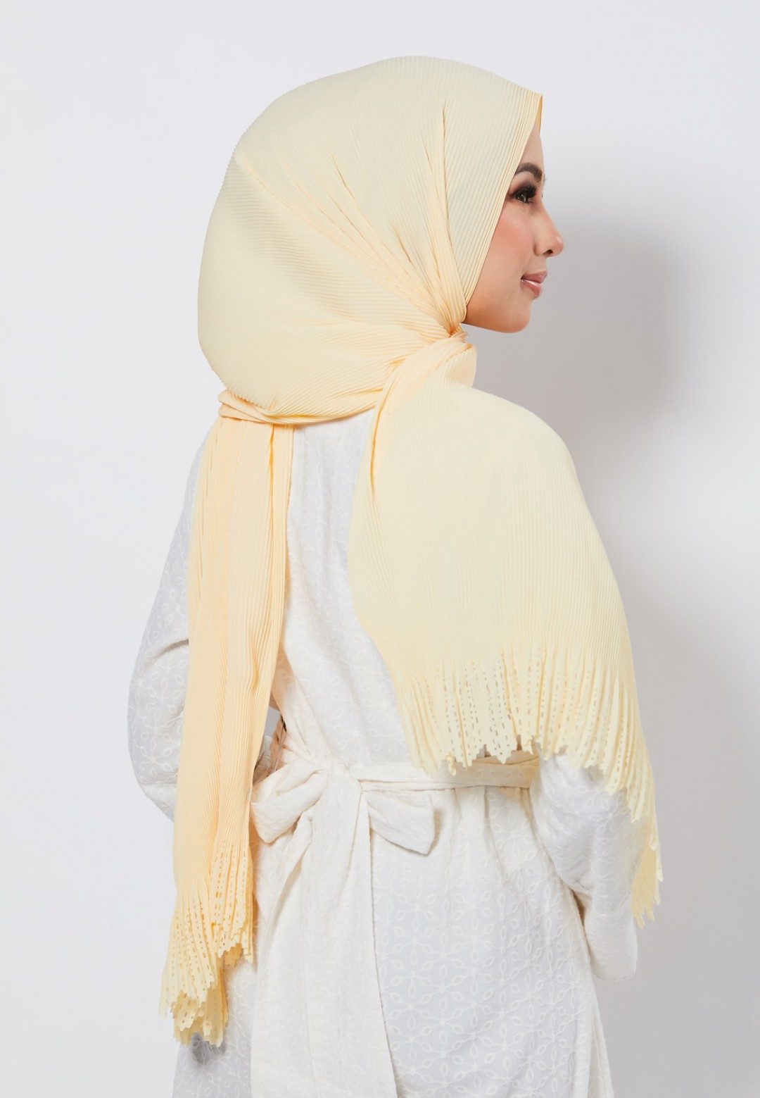 SHAWL LASERCUT PRETTY PLEATS 209