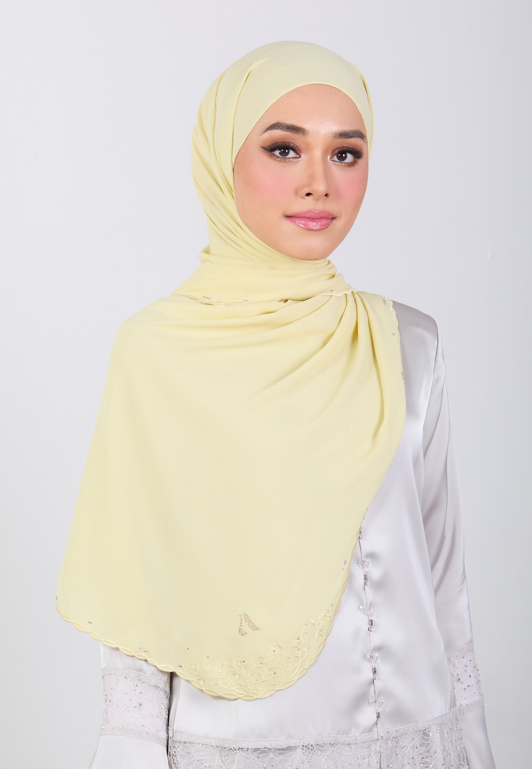 SHAWL BLOOMARIA PLAIN EMBROIDERY DIAMOND