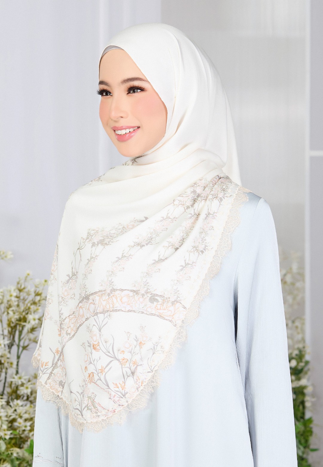 SHAWL AUBREY PTD WITH LACE