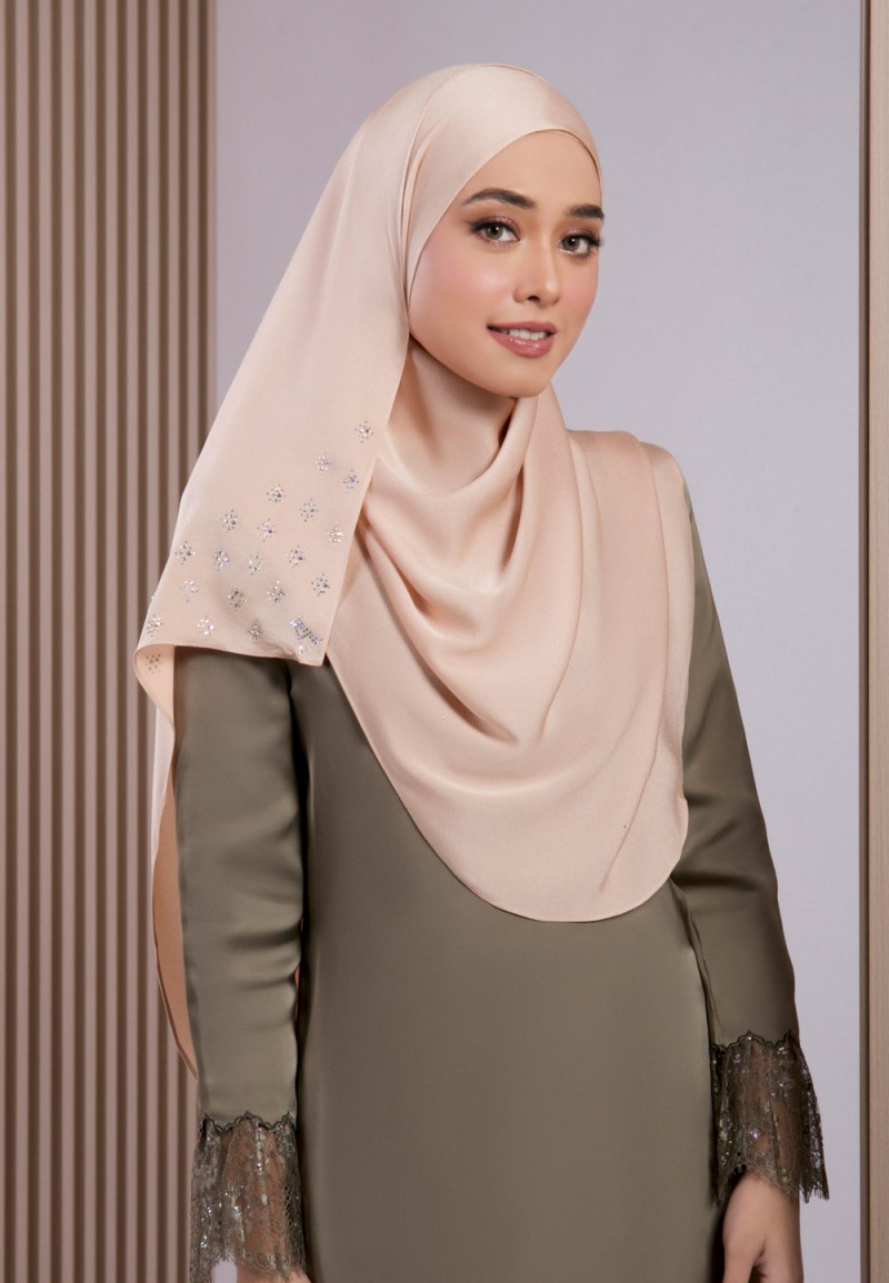 INSTANT AGNES PLAIN DIAMOND