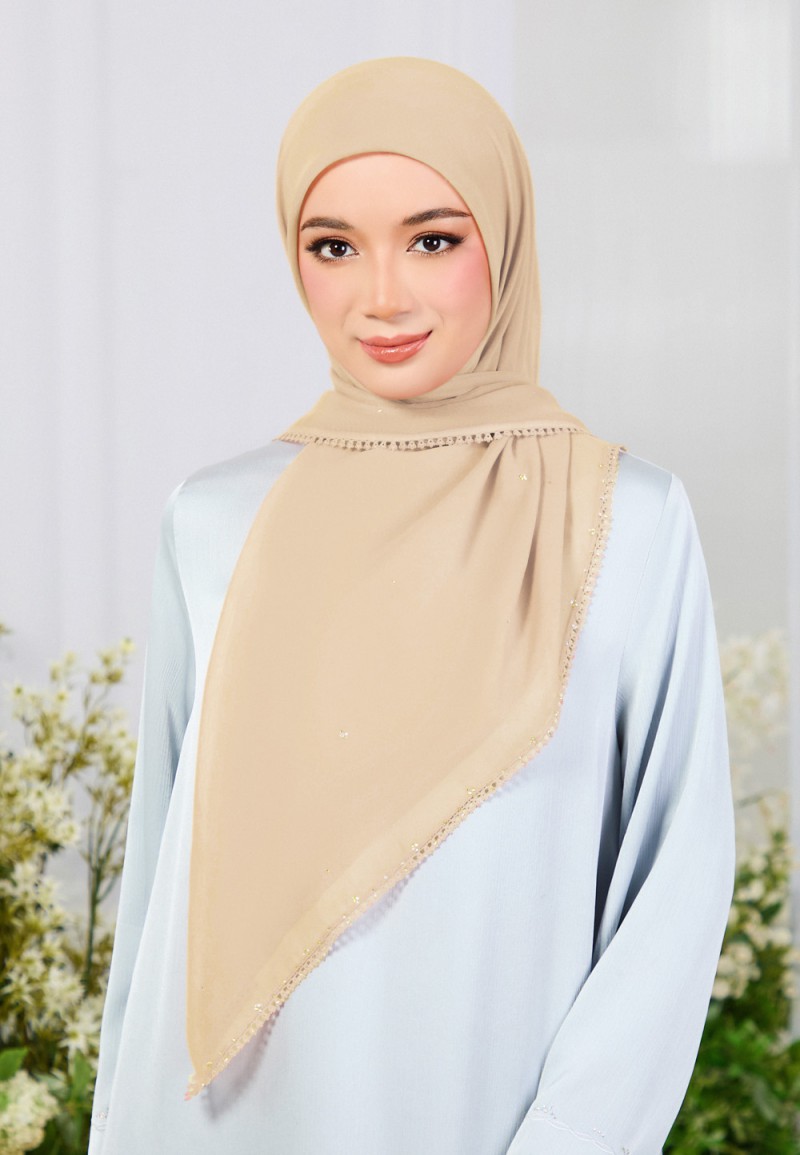 SQ ELVA BLUME VOILE LACE DIAMOND