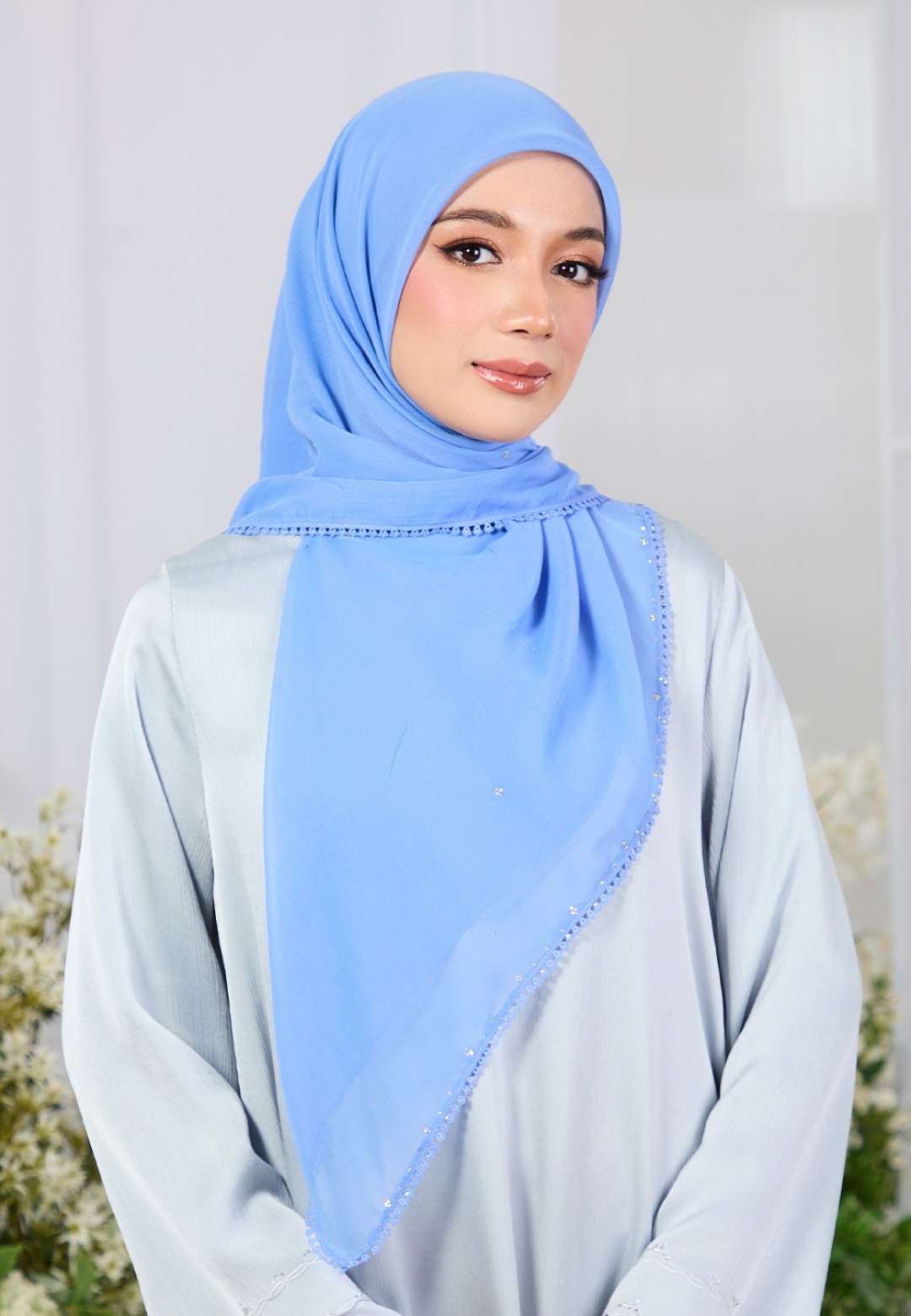 SQ ELVA BLUME VOILE LACE DIAMOND