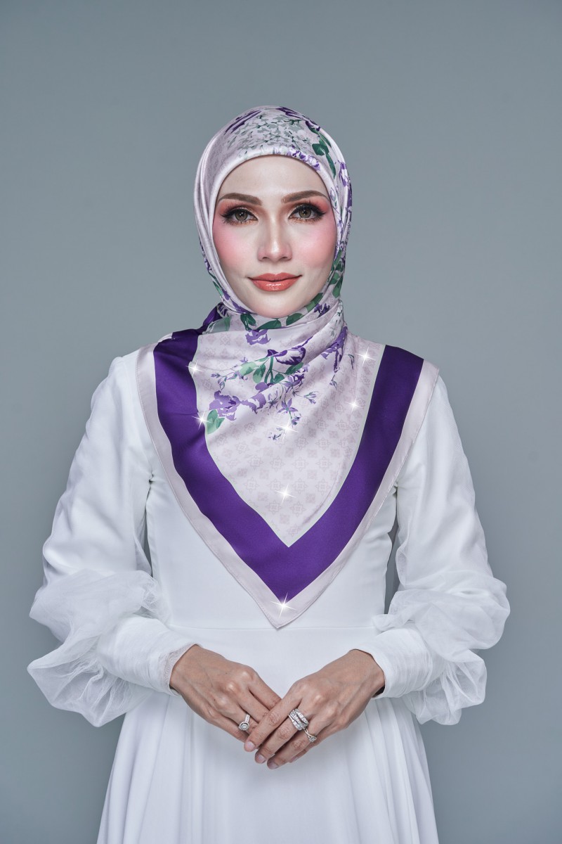 SQUARE JANE PRINTED DIAMOND 279