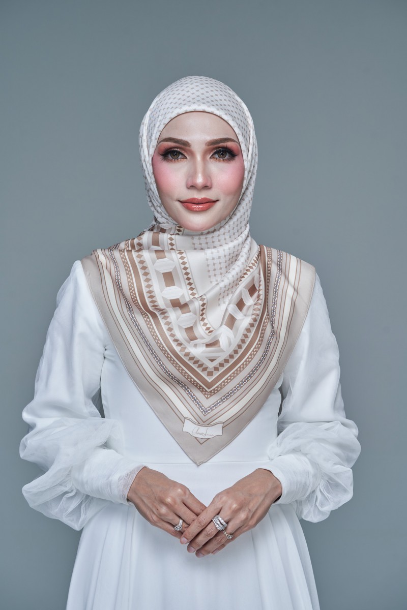 SQUARE RALISA PRINTED 179