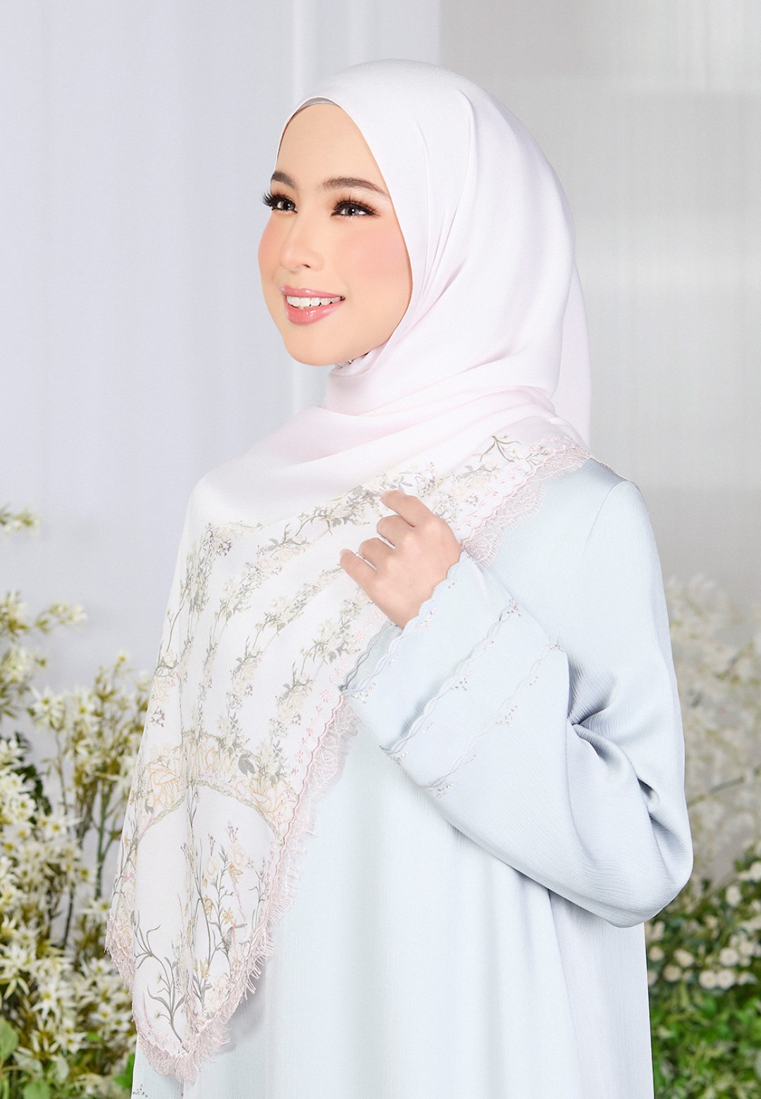 SHAWL AUBREY PTD WITH LACE