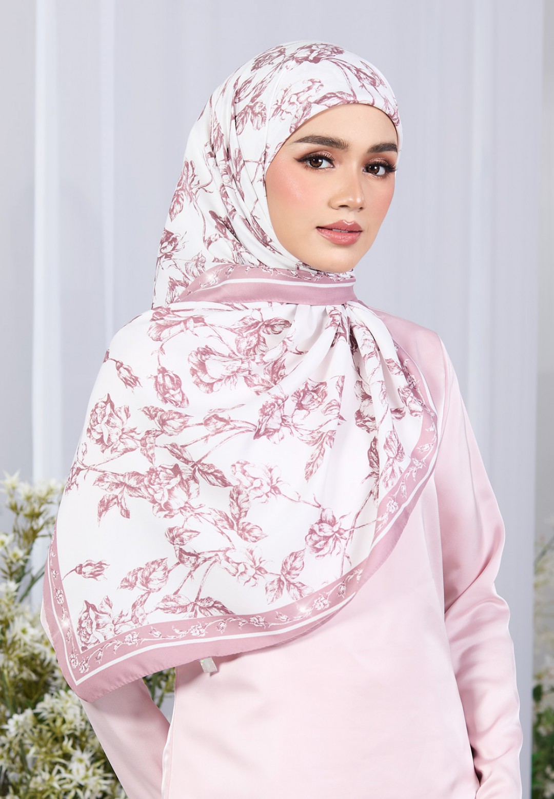 SQ NISREEN TWILL PTD DIAMOND