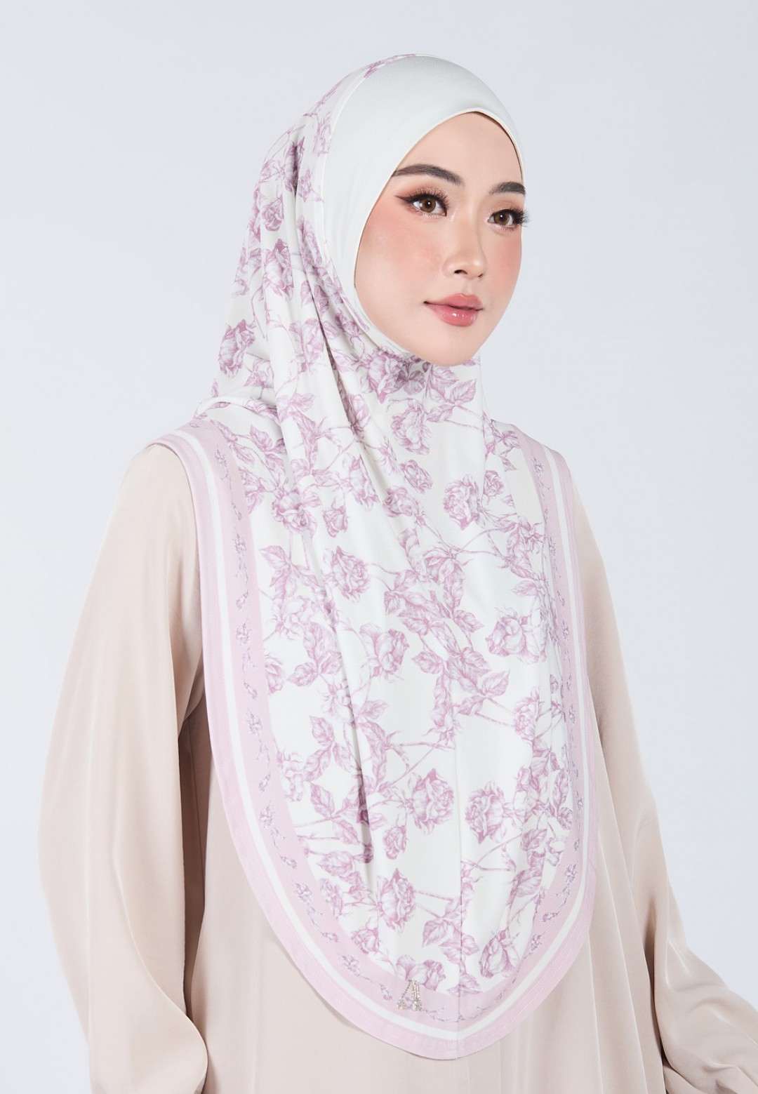 TIARA NISREEN LABUH S/A