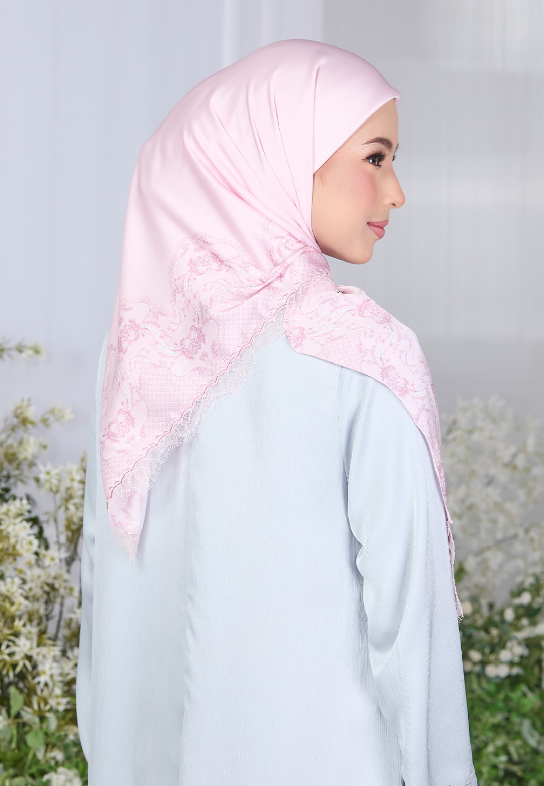 SQ WAYLA PRINTED WITH LACE