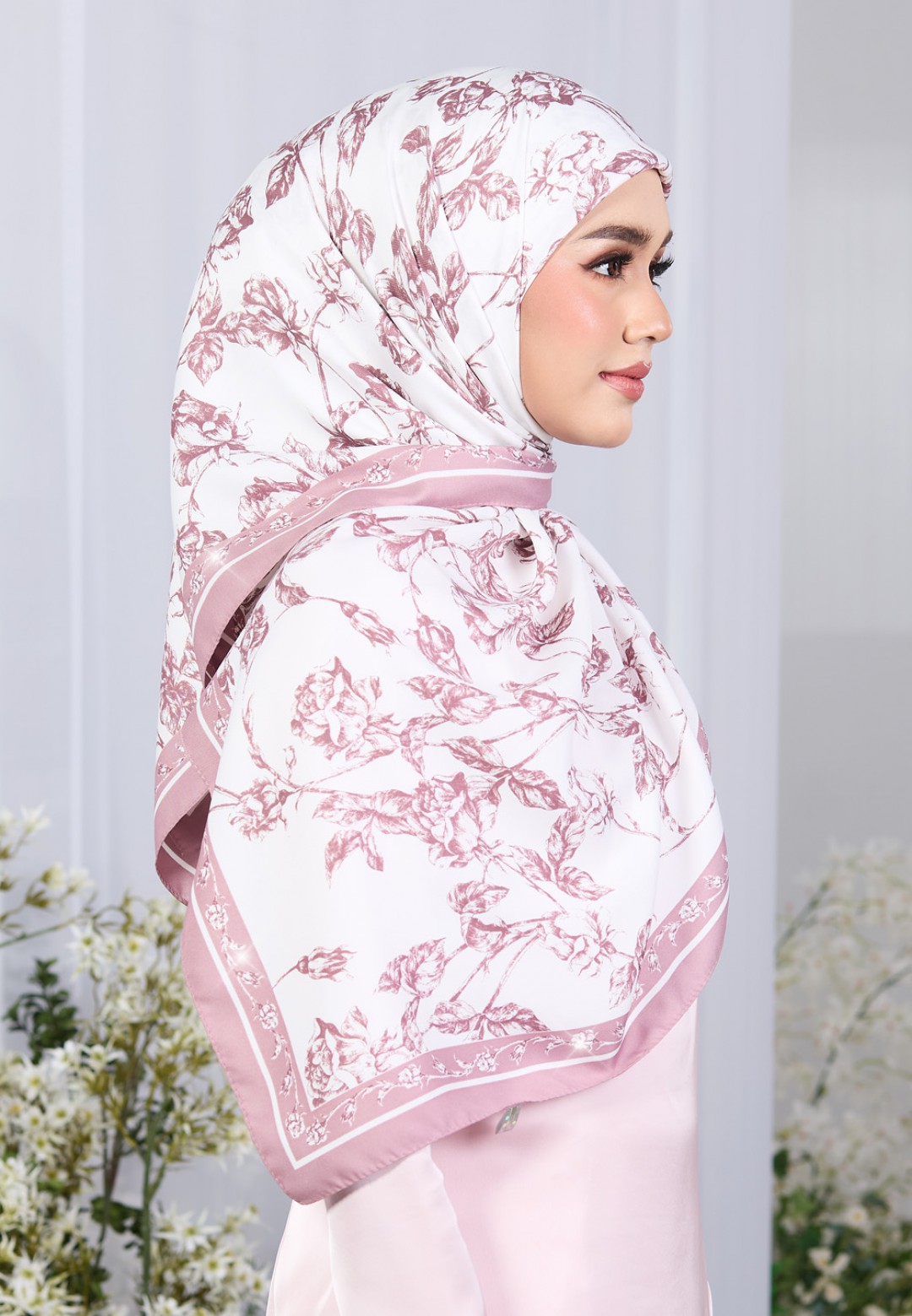 SQ NISREEN TWILL PTD DIAMOND