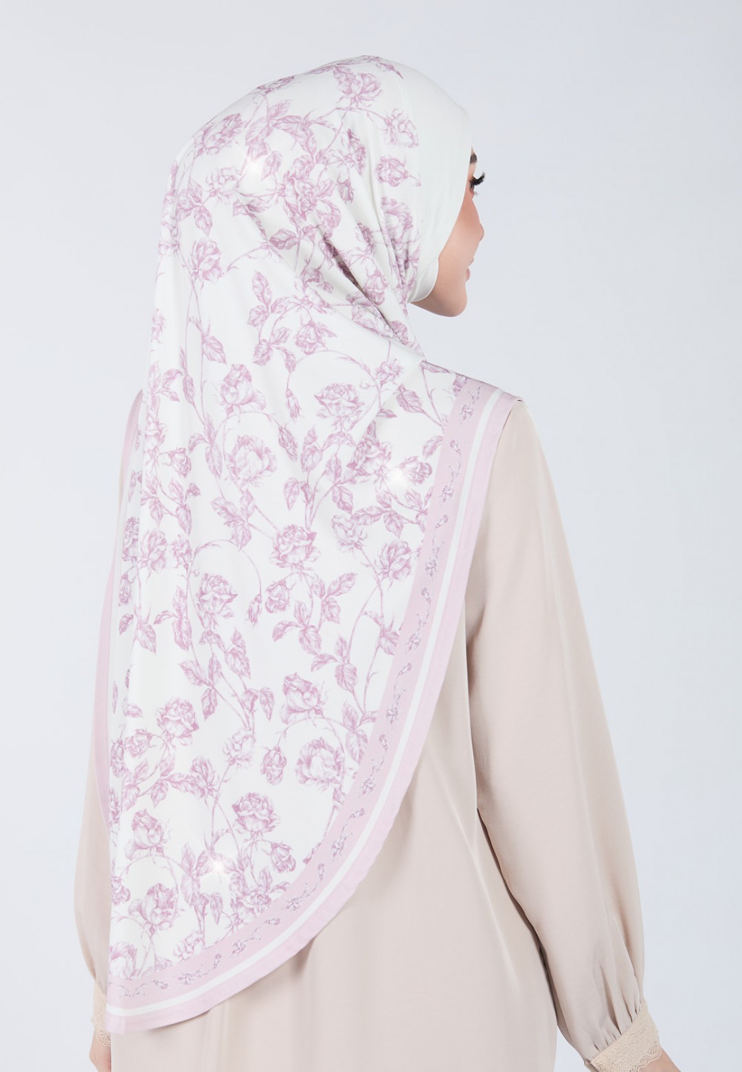TIARA NISREEN LABUH S/A DIAMOND